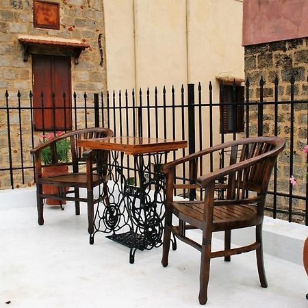 Evangelia'S Little House Rhodes City 外观 照片